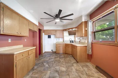 949 W Plainfield Ave, Milwaukee, WI 53221 - Photo 5