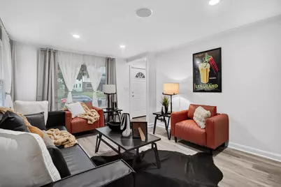 6114 W Leon Ter, Milwaukee, WI 53218 - Photo 5