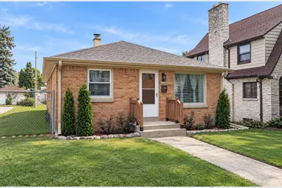 6114 W Leon Ter, Milwaukee, WI 53218 - Photo 3