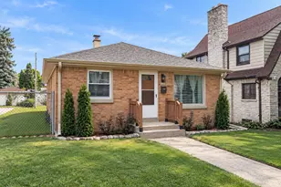 6114 W Leon Terrace, Milwaukee, WI 53218 - Photo 3