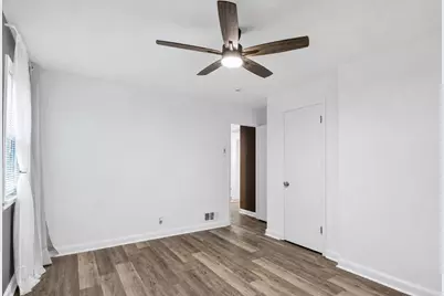 6114 W Leon Ter, Milwaukee, WI 53218 - Photo 17