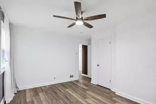 6114 W Leon Terrace, Milwaukee, WI 53218 - Photo 17