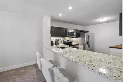 2525 S Shore Dr #3B, Milwaukee, WI 53207 - Photo 11