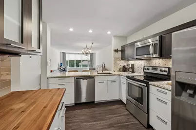 2525 S Shore Dr #3B, Milwaukee, WI 53207 - Photo 9