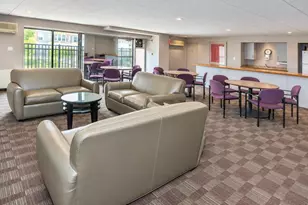 2525 S Shore Dr, Milwaukee, WI 53207 - Photo 19