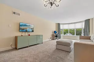 2525 S Shore Dr, Milwaukee, WI 53207 - Photo 5