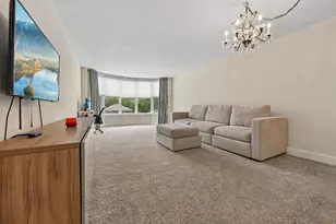 2525 S Shore Dr, Milwaukee, WI 53207 - Photo 3