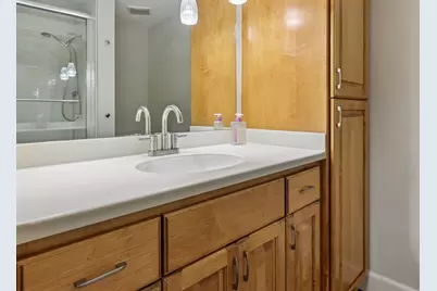 2525 S Shore Dr #3B, Milwaukee, WI 53207 - Photo 13