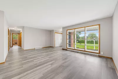 1604 N Green Bay Rd, Racine, WI 53406 - Photo 11
