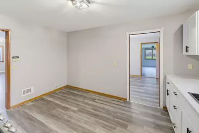 1604 N Green Bay Rd, Racine, WI 53406 - Photo 19