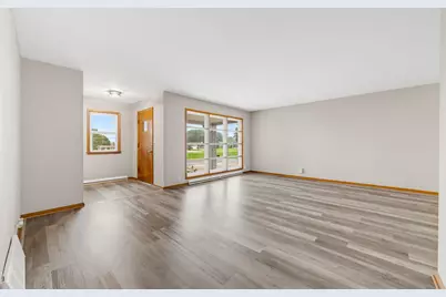 1604 N Green Bay Rd, Racine, WI 53406 - Photo 9