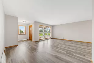 1604 N Green Bay Rd, Racine, WI 53406 - Photo 9