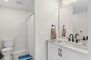 929 N 24th St, Manitowoc, WI 54220 - Photo 13