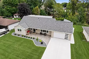 929 N 24th St, Manitowoc, WI 54220 - Photo 21