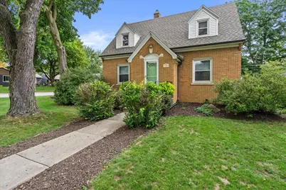 2380 N 115th St, Wauwatosa, WI 53226 - Photo 43