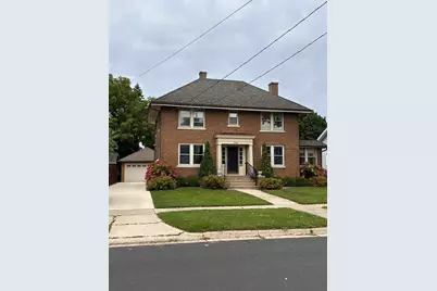 322 W 3rd St, Beaver Dam, WI 53916 - Photo 1