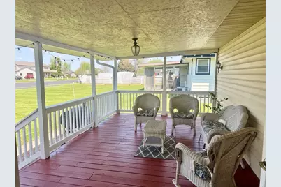 512  Westview Ave, Clinton, WI 53525 - Photo 15