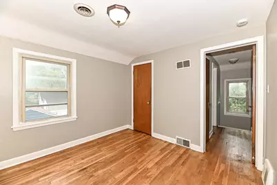 1018 E Wilbur Ave, Milwaukee, WI 53207 - Photo 17