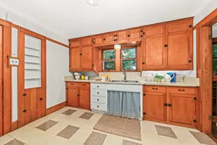 2477 N 69th St, Wauwatosa, WI 53213 - Photo 11