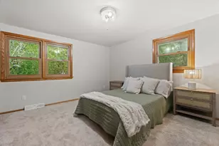 732 S 96th St, West Allis, WI 53214 - Photo 29
