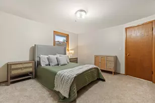 732 S 96th St, West Allis, WI 53214 - Photo 27