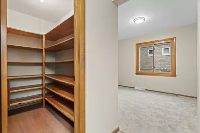 732 S 96th St, West Allis, WI 53214 - Photo 11