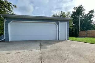 339 Spring St, Sheboygan Falls, WI 53085 - Photo 15