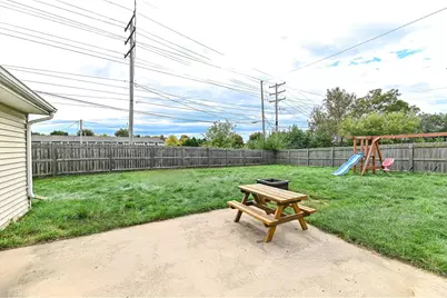 1350  Santa Monica Cir, Waukesha, WI 53186 - Photo 23