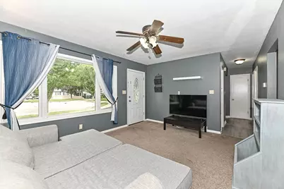 1350  Santa Monica Cir, Waukesha, WI 53186 - Photo 5