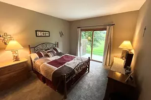 8123 S Legend Dr, Franklin, WI 53132 - Photo 3