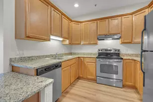 832 N 6th St, Sheboygan, WI 53081 - Photo 5