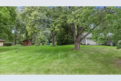 3275 S Thornapple Ln, New Berlin, WI 53146 - Photo 31