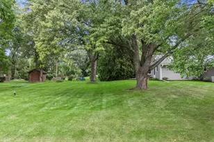 3275 S Thorn Apple Ln, New Berlin, WI 53146 - Photo 31