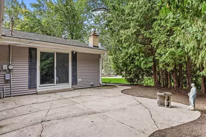3275 S Thornapple Ln, New Berlin, WI 53146 - Photo 27