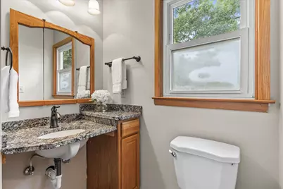 3275 S Thornapple Ln, New Berlin, WI 53146 - Photo 17