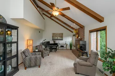 3147  Madison St, Waukesha, WI 53188 - Photo 7