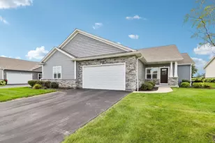 6661 105th St, Pleasant Prairie, WI 53158 - Photo 1