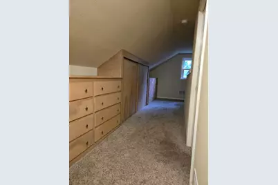 11904 W Oakwood Dr, Franklin, WI 53132 - Photo 13
