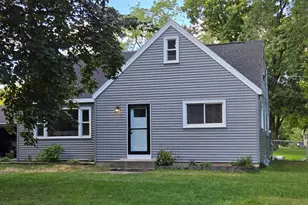 11904 W Oakwood Dr, Franklin, WI 53132 - Photo 1