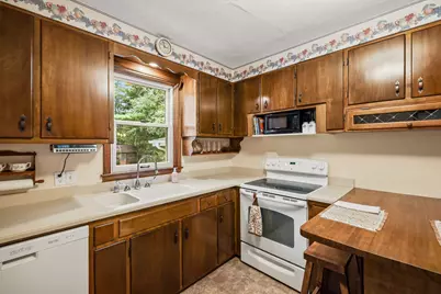 3514  Lucia Crst, Madison, WI 53705 - Photo 11