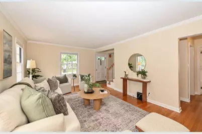 2336 N 82nd St, Wauwatosa, WI 53213 - Photo 7