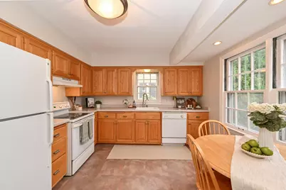 2336 N 82nd St, Wauwatosa, WI 53213 - Photo 15