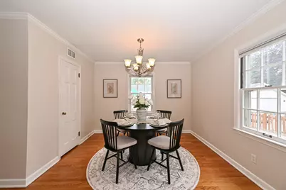 2336 N 82nd St, Wauwatosa, WI 53213 - Photo 9