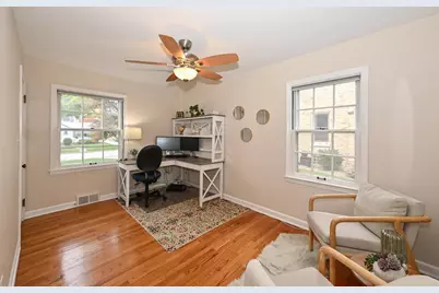 2336 N 82nd St, Wauwatosa, WI 53213 - Photo 13