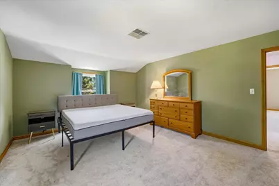 1582  Edgewater Ct, Grafton, WI 53024 - Photo 41