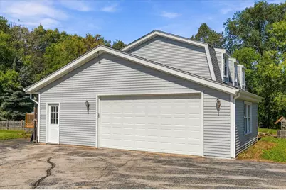 1582  Edgewater Ct, Grafton, WI 53024 - Photo 37