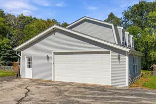 1582 Edgewater Ct, Grafton, WI 53024 - Photo 37