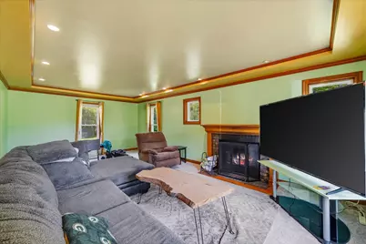 1582  Edgewater Ct, Grafton, WI 53024 - Photo 31