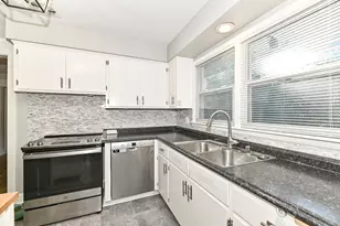 3817 Maryland Ave, Racine, WI 53405 - Photo 15