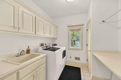 2636 W Lake Forest Ct, Mequon, WI 53092 - Photo 17